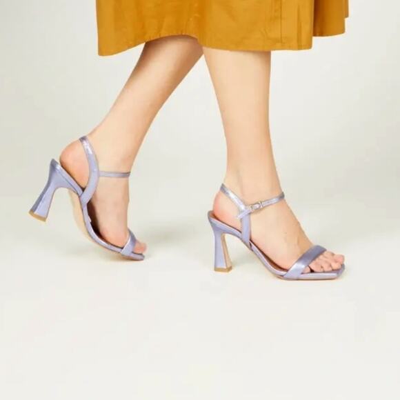 Internationally Yuxta heels Size 7,5 - Picture 1 of 9